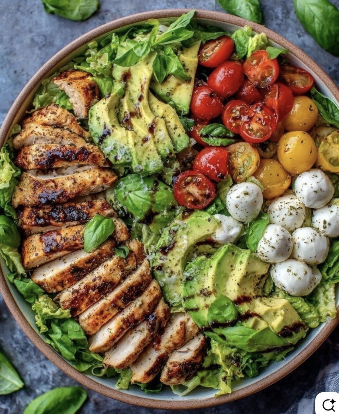 Chicken Salat Bowl