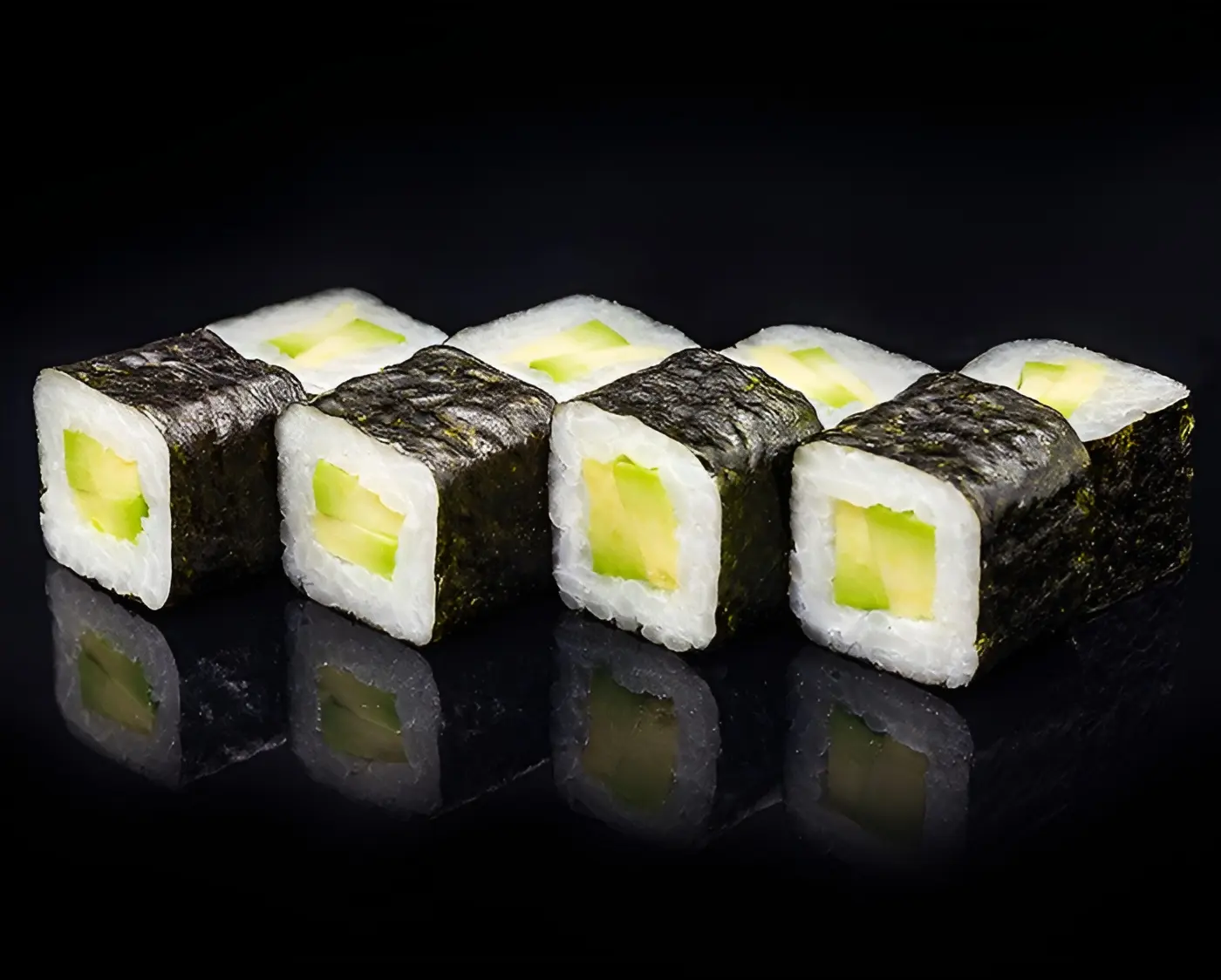 Avocado hosomaki