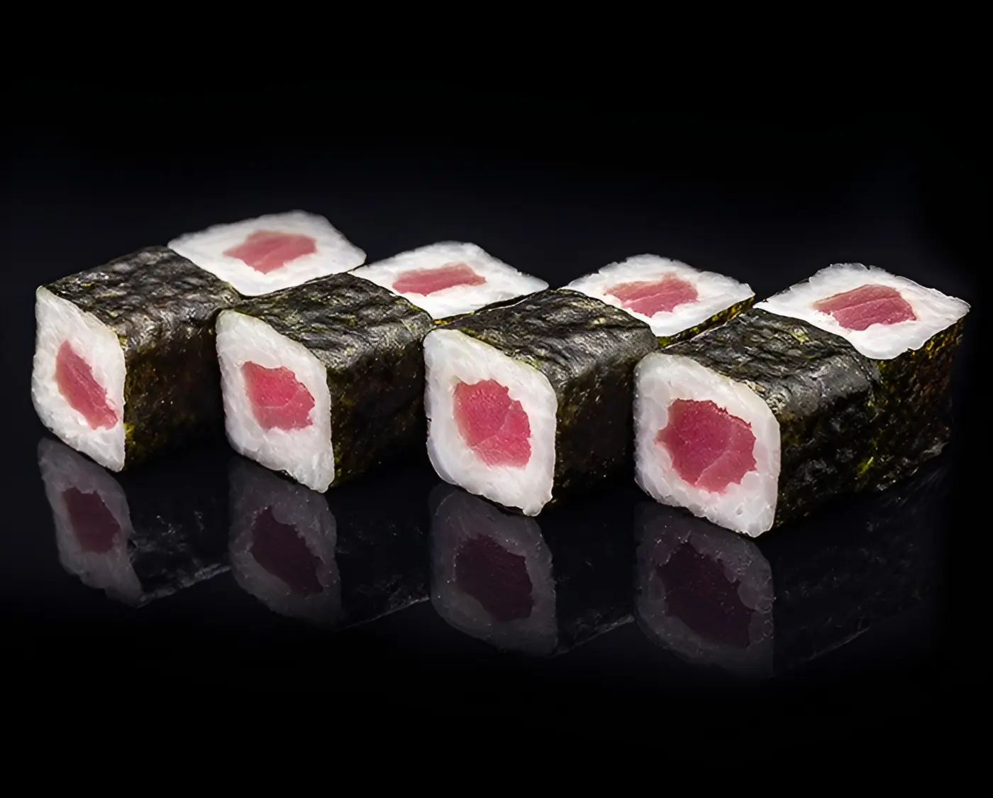 Tuna hosomaki